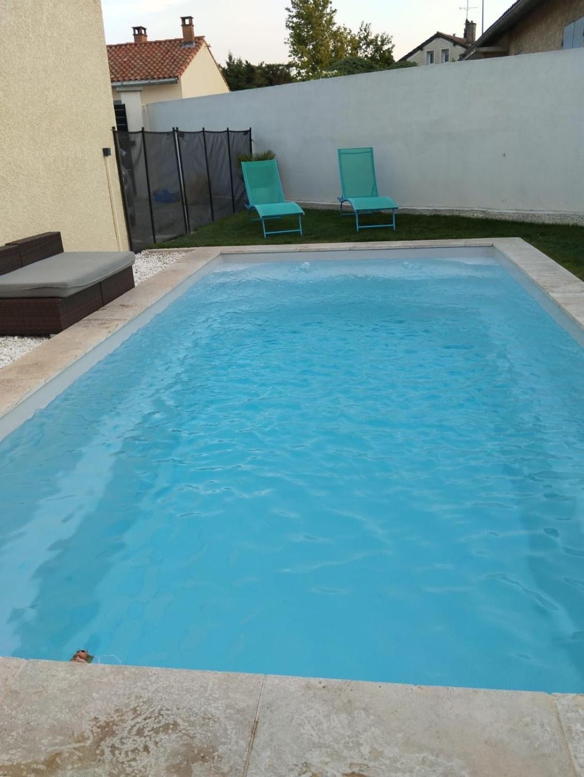 Villa J Et V Bédarrides 外观 照片